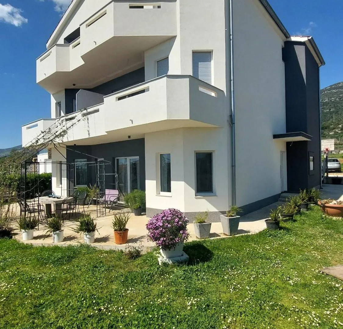Apartment Mario&Martin Kastela