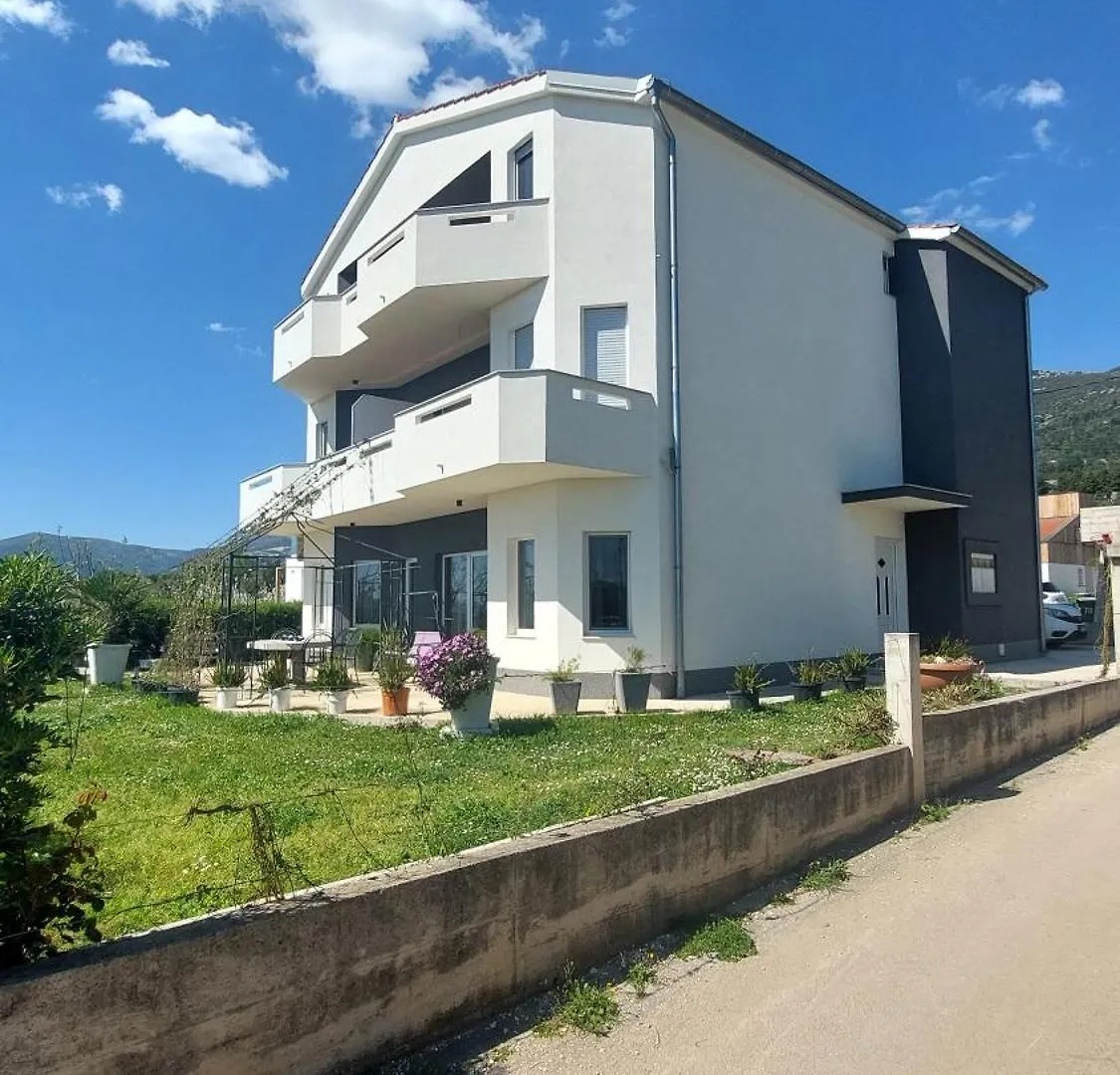Apartment Mario&Martin Kastela
