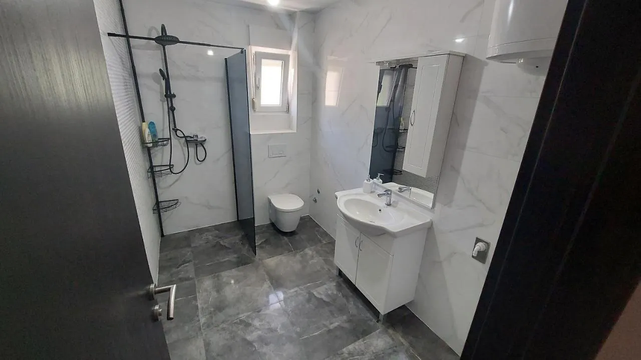 Apartment Mario&Martin Kastela 0*,